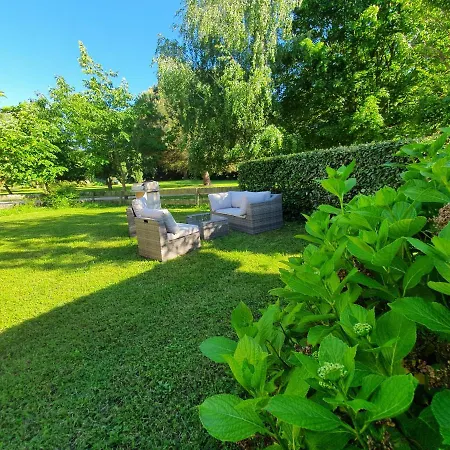 Domaine De Marlas - De Charme *