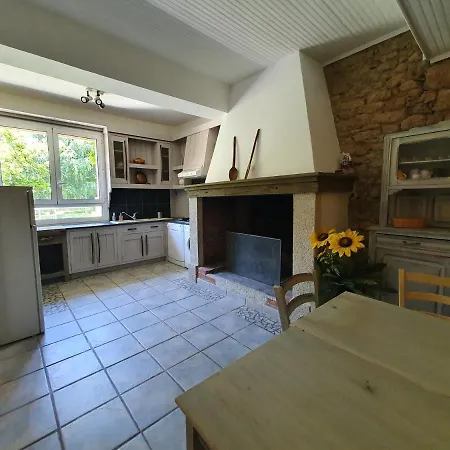 Holiday home Domaine De Marlas - De Charme Rieucros